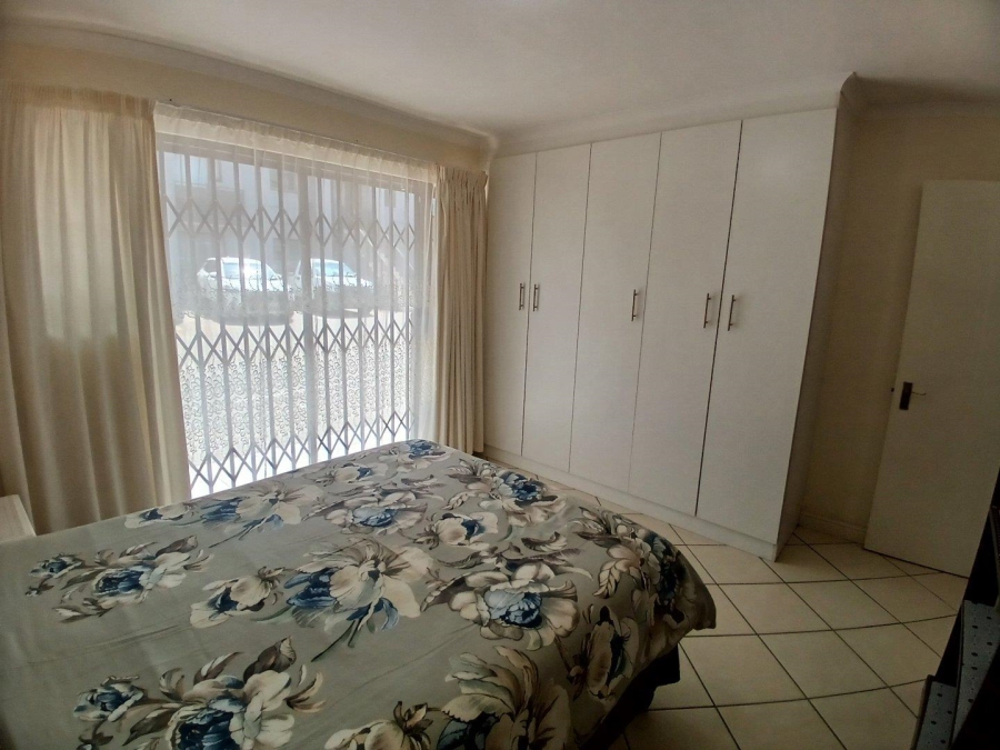 2 Bedroom Property for Sale in Hartenbos Central Western Cape